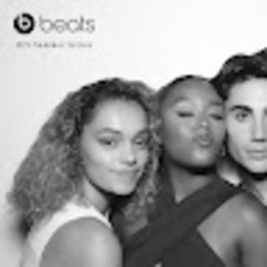 Meet your Posher, Devyn